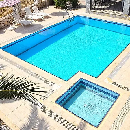 New Age Cetin Villa *